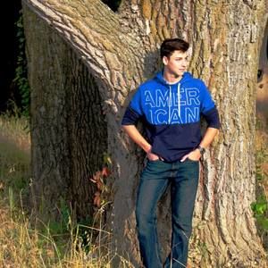 Meet your Posher, Kamron